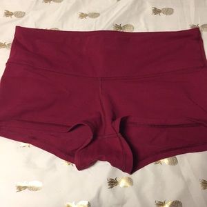 lulu lemon booty shorts